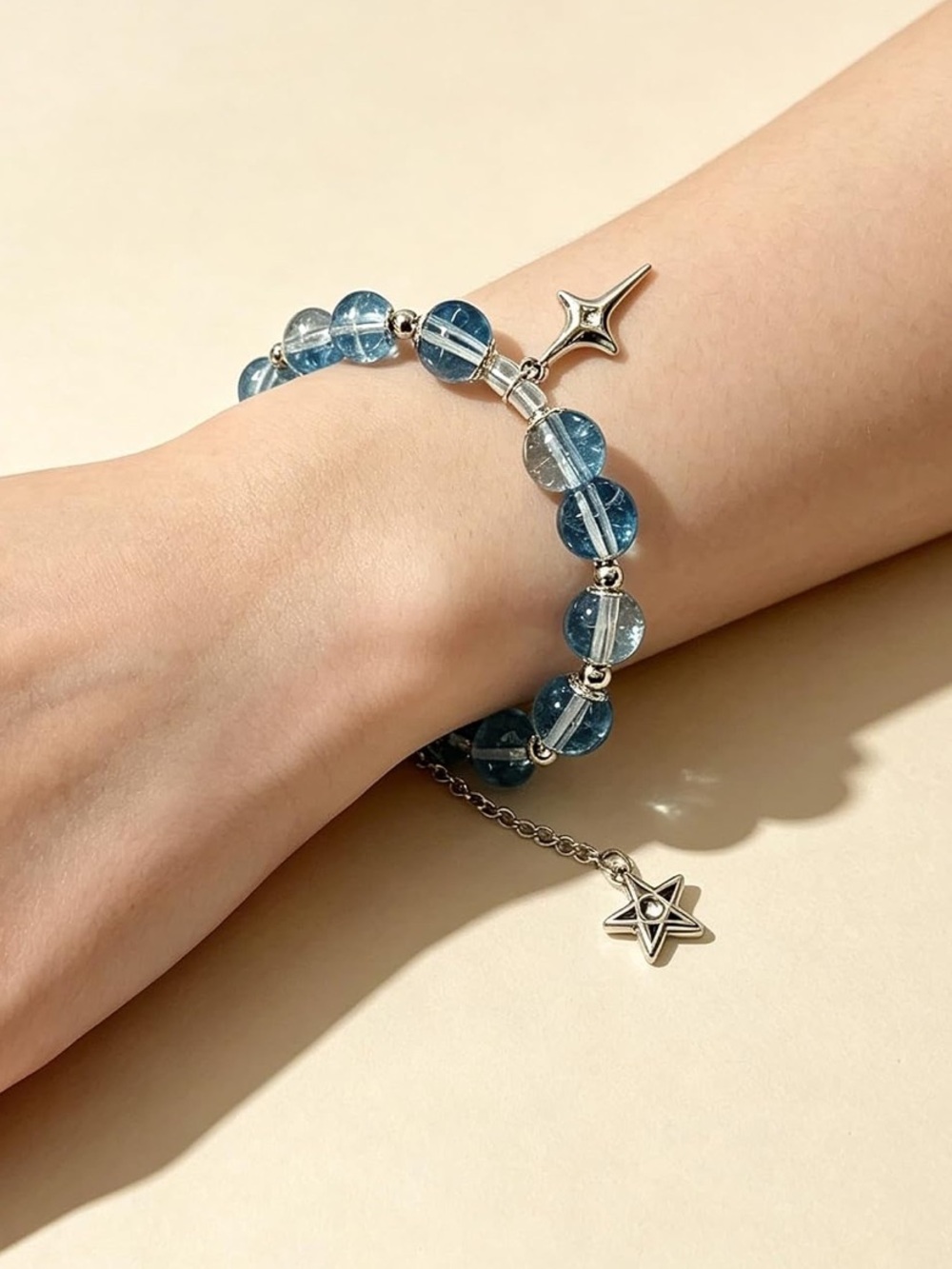 🆕New Stretchy Blue and Clear Crackle Beaded Bracelet with Star Charms - Picture 4 of 5